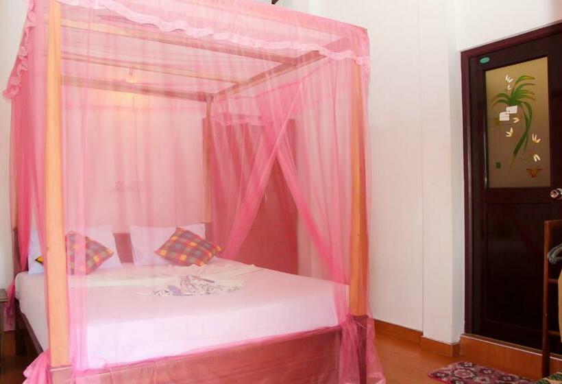 디럭스 룸, Pearl Resort Mirissa