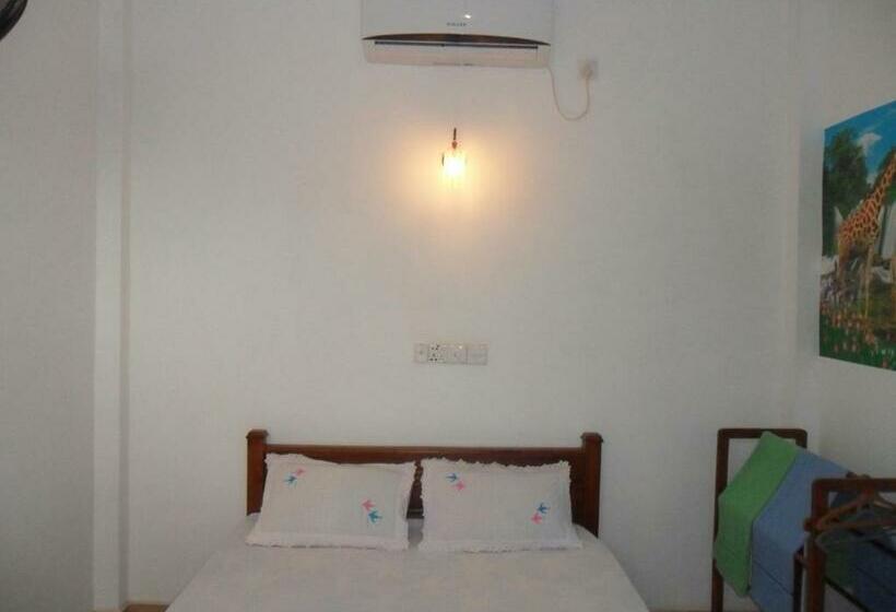 اتاق لوکس, Pearl Resort Mirissa