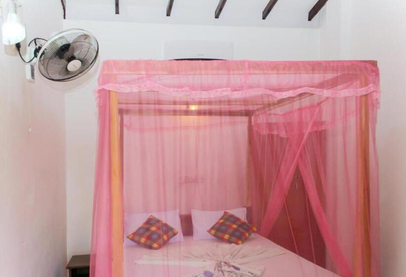 디럭스 룸, Pearl Resort Mirissa