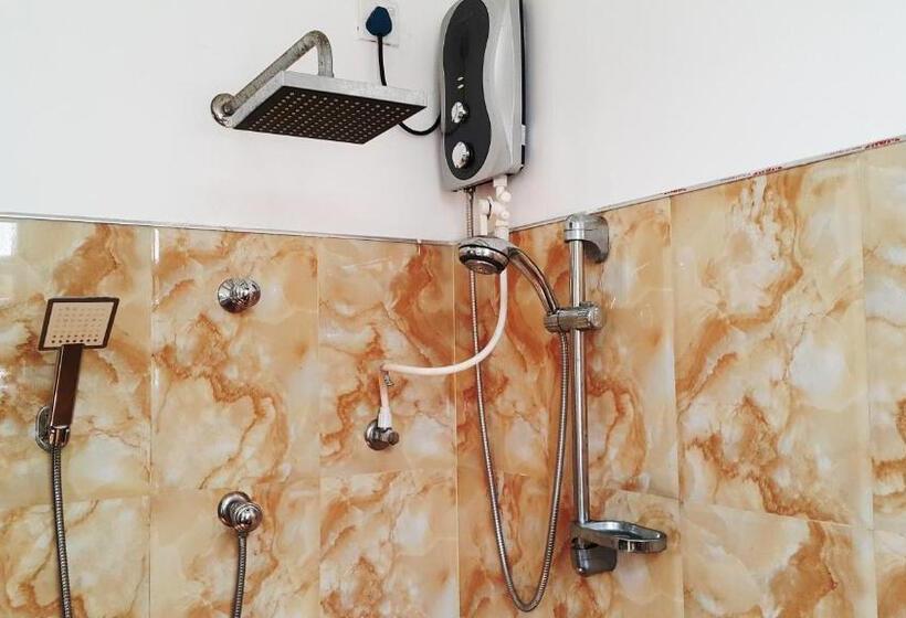 스탠다드 트리플 발코니 룸, Pearl Resort Mirissa