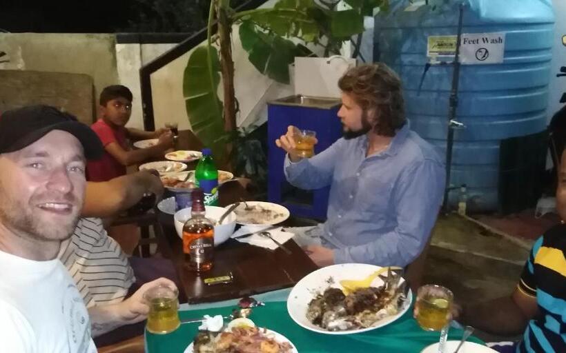 스탠다드 트리플 발코니 룸, Pearl Resort Mirissa