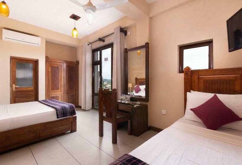 غرفة ديلوكس ثلاثية, Piumara Residence