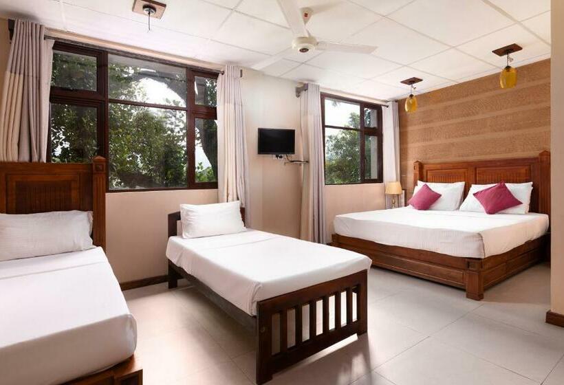 غرفة ديلوكس ثلاثية, Piumara Residence