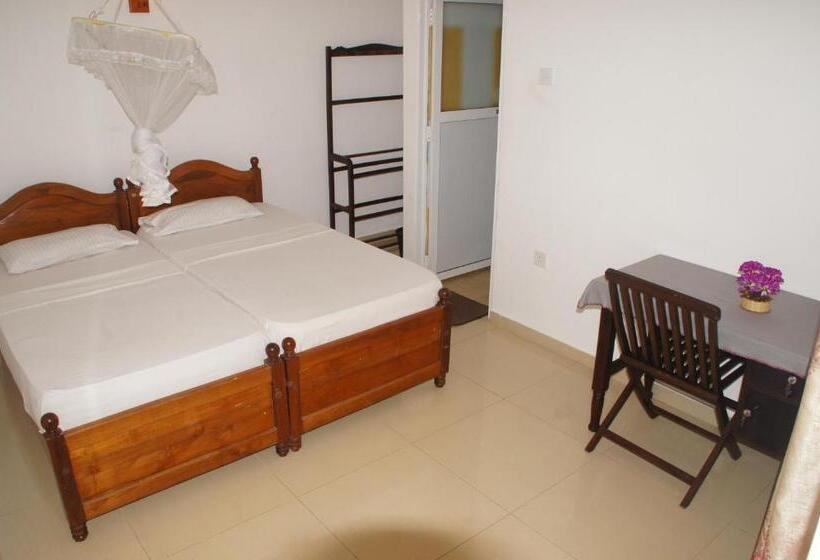 Трехместный Номер Deluxe Вид на Море, Ritas