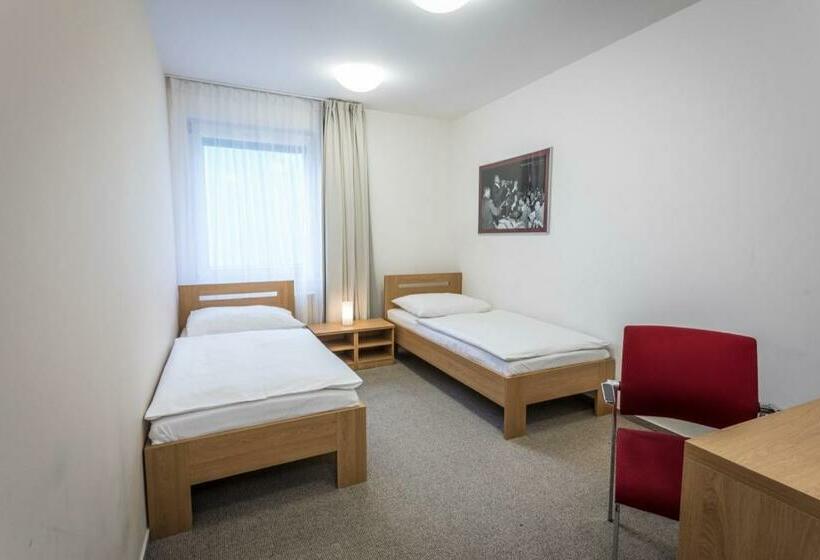 اتاق استاندارد, Sareza