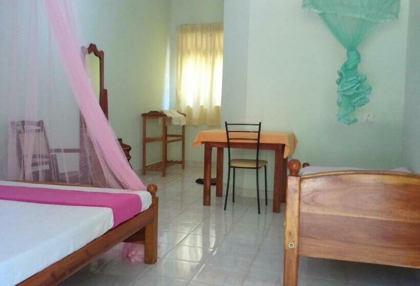 Трехместный Номер Стандарт Вид на Сад, Tissa Resort