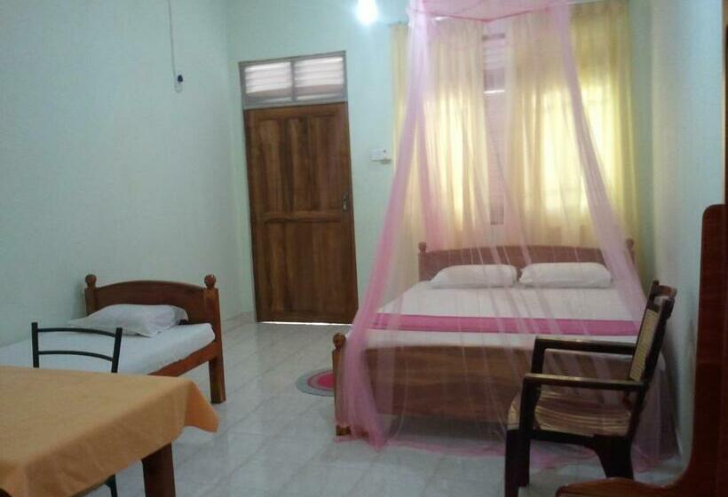 带花园景观的标准三人间, Tissa Resort