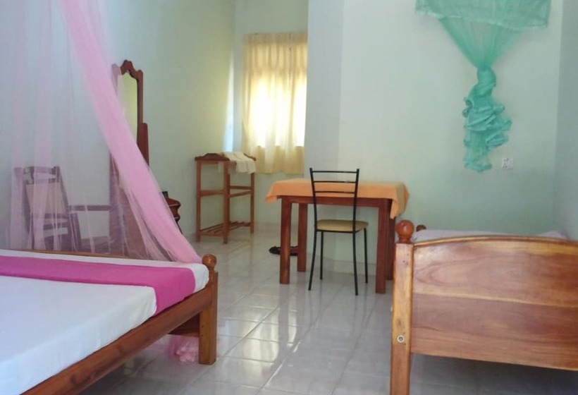 标准三人间, Tissa Resort