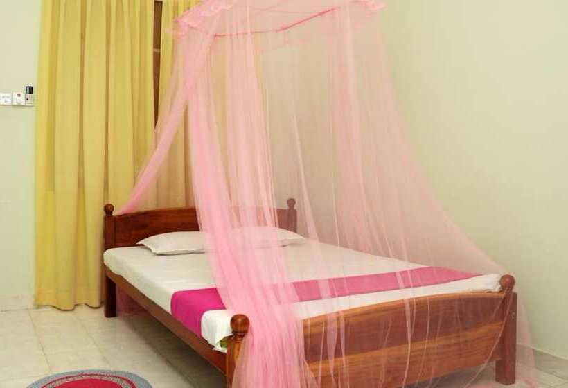 标准三人间, Tissa Resort