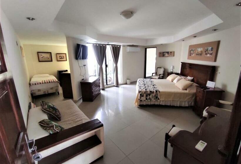 سوییت سوپریور, La Jara Hostel