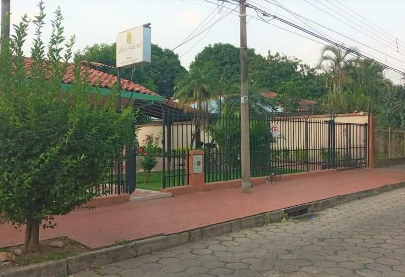 اتاق استاندارد, La Jara Hostel