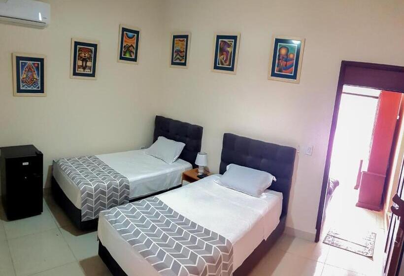 اتاق استاندارد, La Jara Hostel