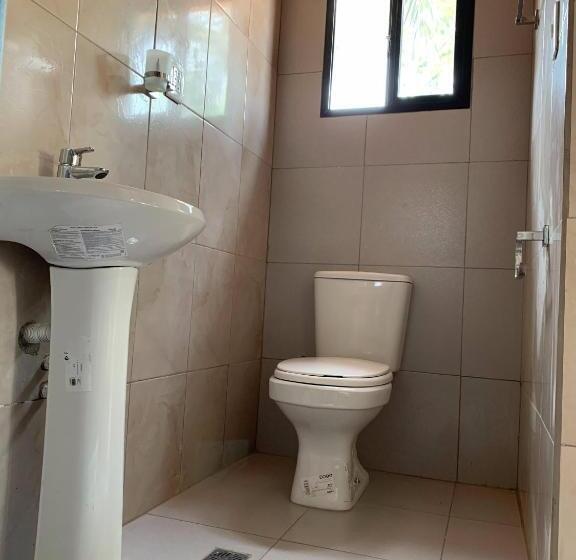 اتاق استاندارد چهارنفره با چشمانداز باغ, La Jara Hostel