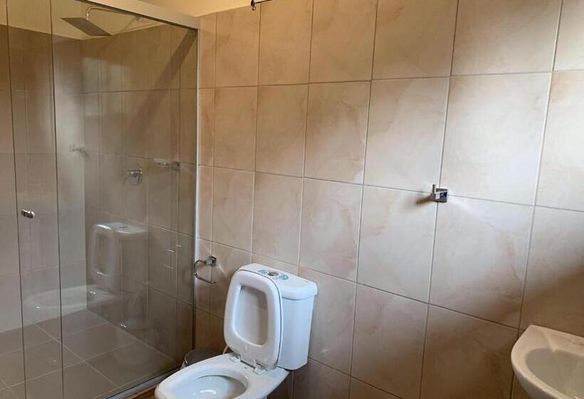 اتاق خانوادگی, La Jara Hostel