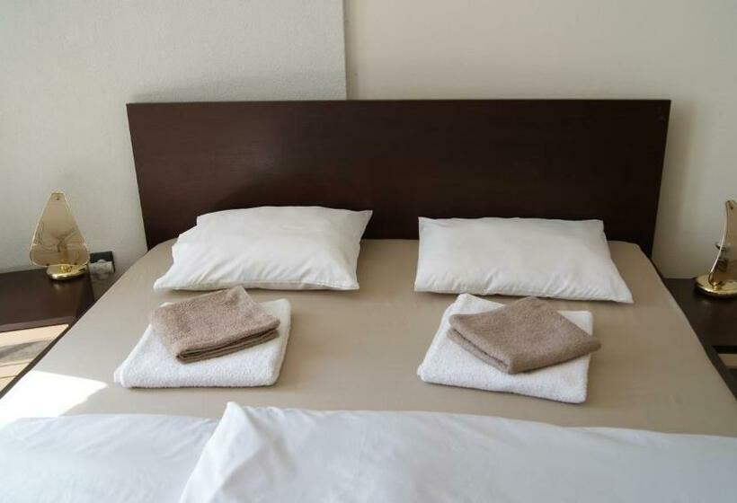 Номер Стандарт, Motel Vega