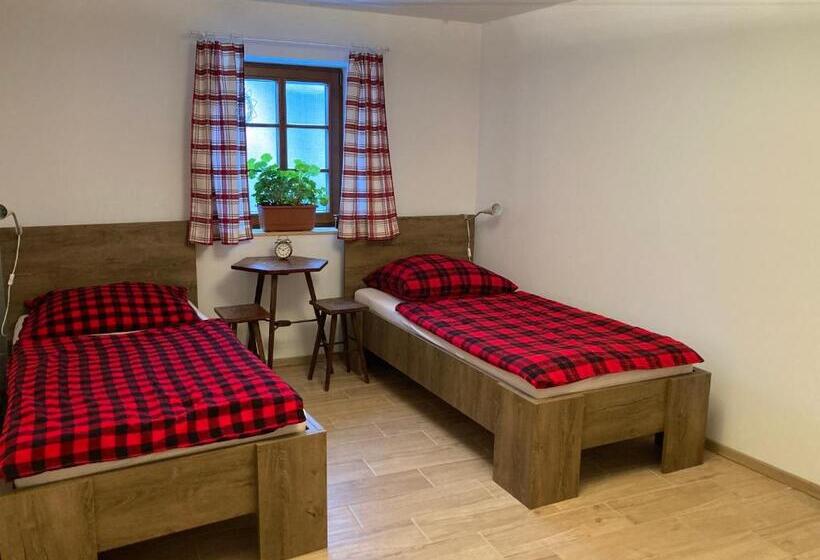 خانه 2 خوابه, Motel Vega