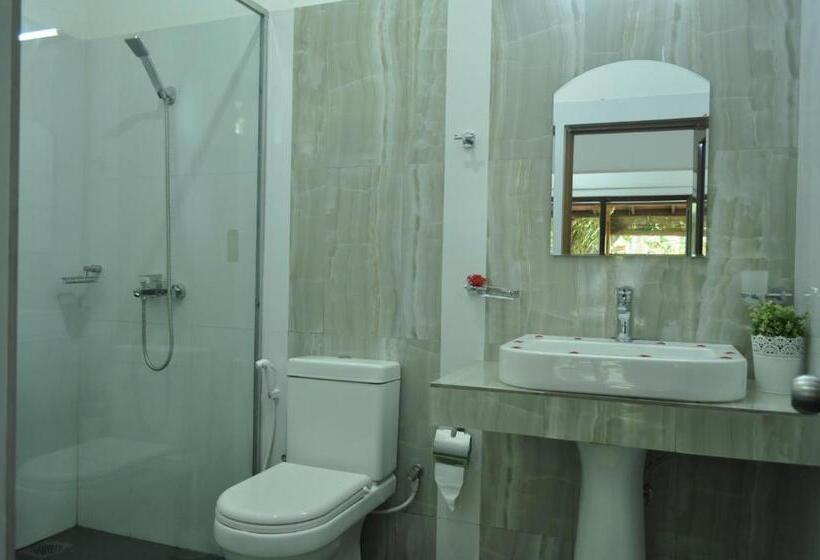 بنجلو عائلى, Villa 80