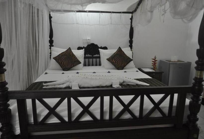 بنجلو عائلى, Villa 80