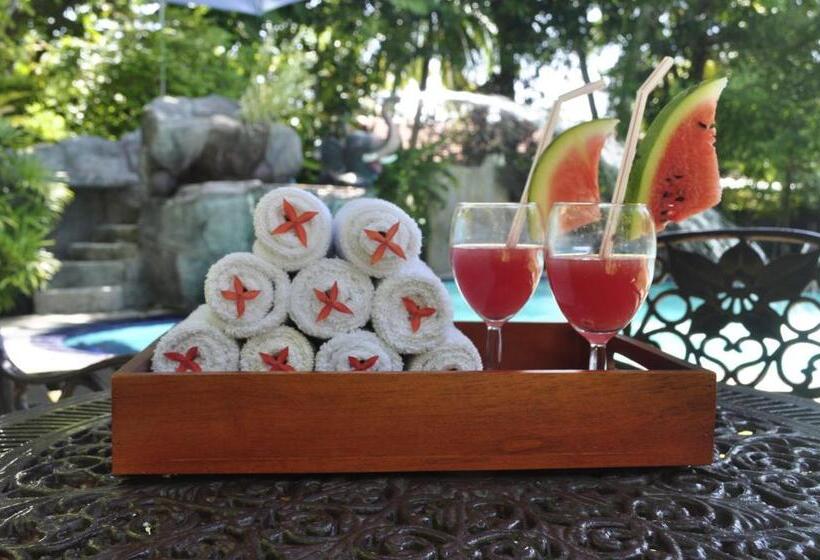 بنجلو عائلى, Villa 80