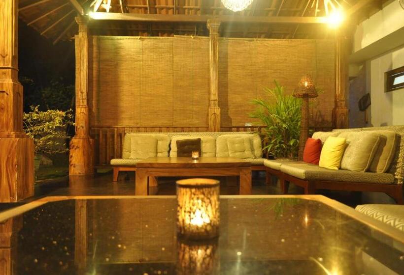 بنجلو عائلى, Villa 80