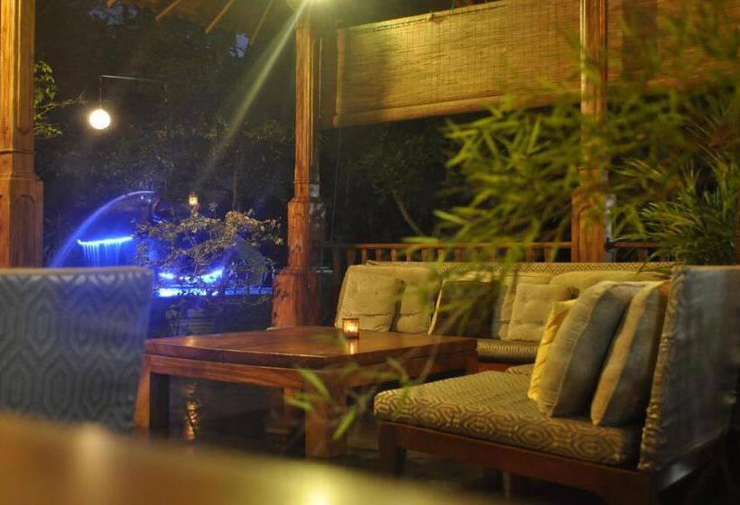 بنجلو عائلى, Villa 80