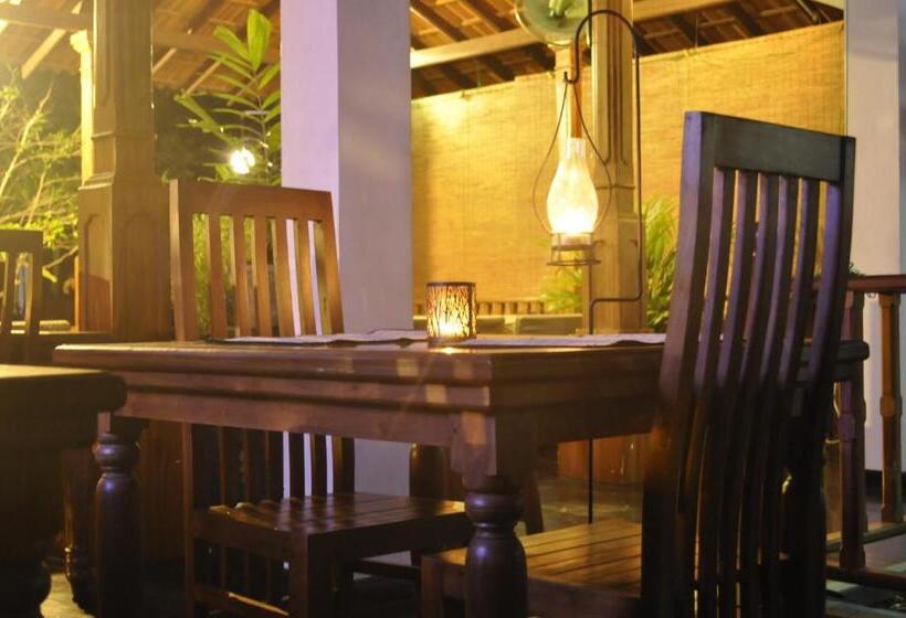 بنجلو عائلى, Villa 80