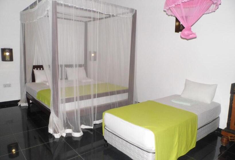 Трехместный Номер Deluxe, Saman Resort