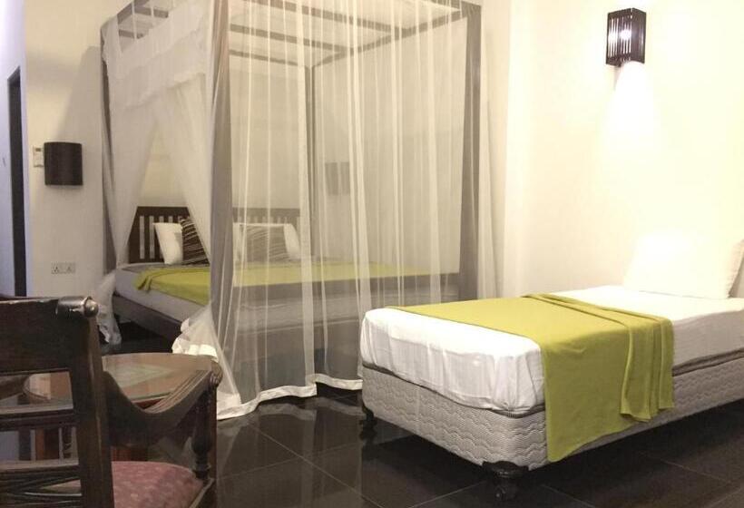 Трехместный Номер Deluxe, Saman Resort