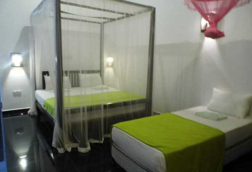 Трехместный Номер Deluxe, Saman Resort