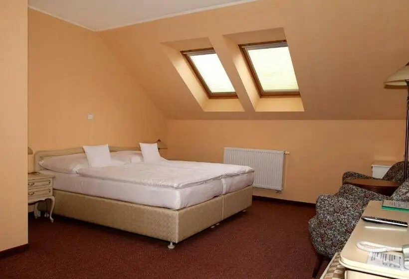 سوییت جونیور, Wellness Hotel Ida