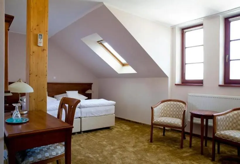 سوییت جونیور, Wellness Hotel Ida