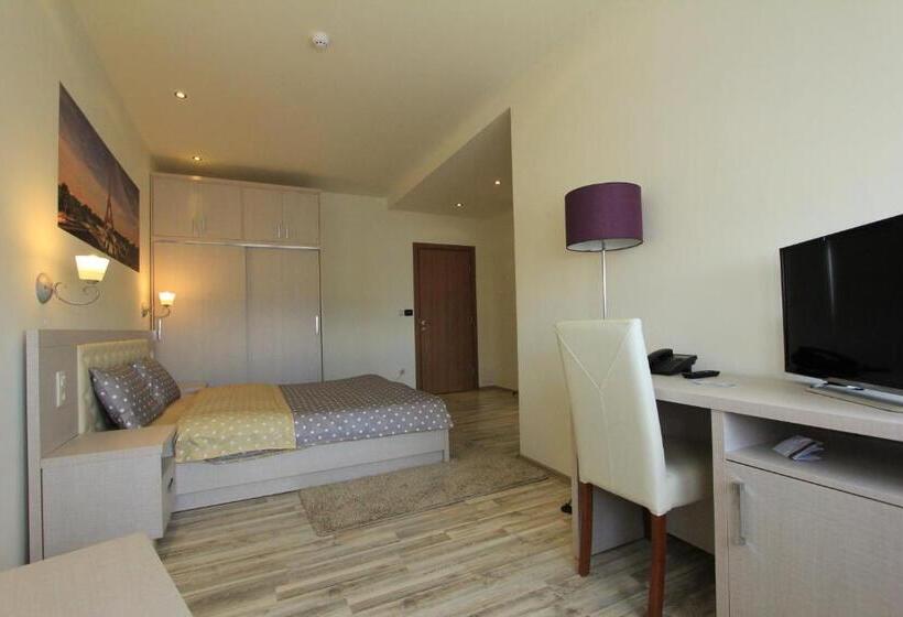 اتاق استاندارد, La Villa