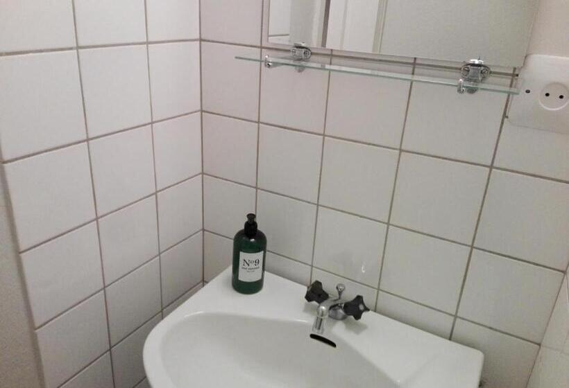 家庭间, Kristinebergs Bed & Breakfast