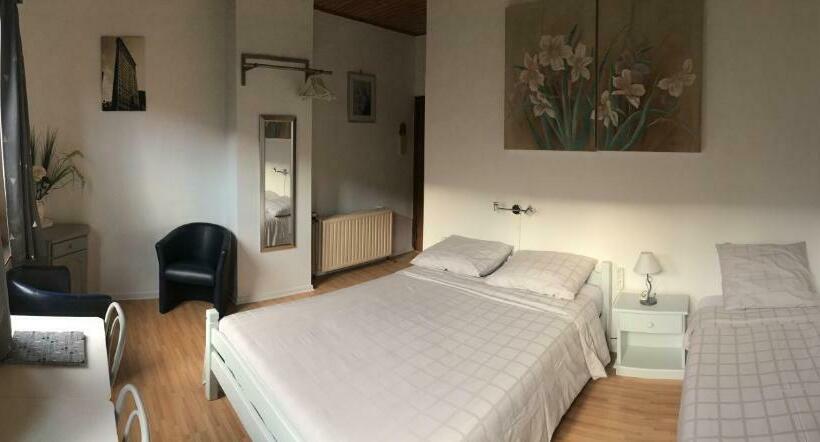 标准三人间, B&b Aarsabroch