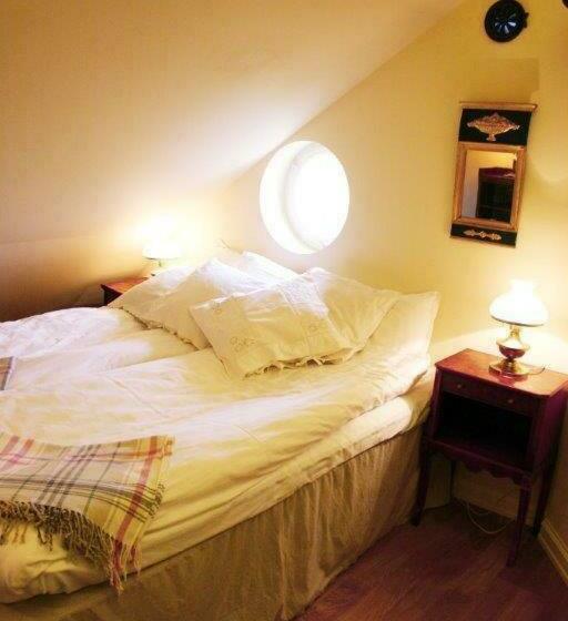 이코노미 룸, Farmors Lycka