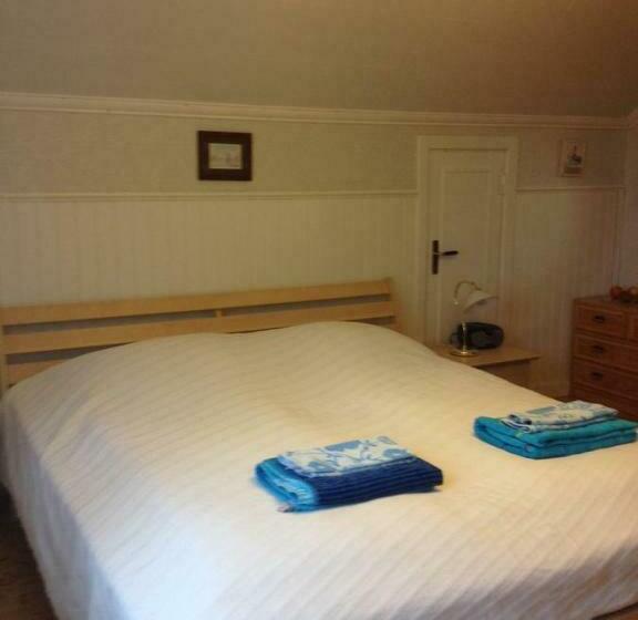 اتاق استاندارد چهارنفره با بالکن, Marielund Gård