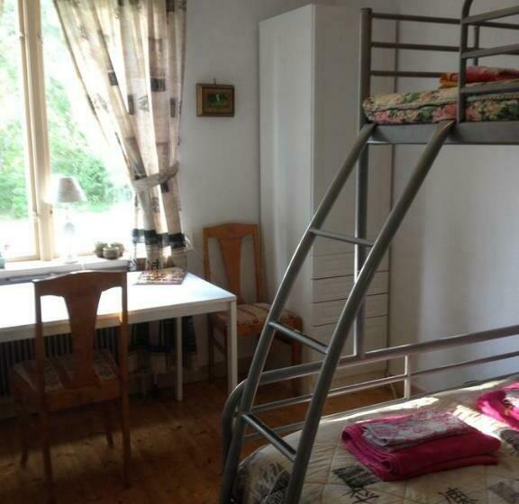 اتاق استاندارد سه نفره, Marielund Gård