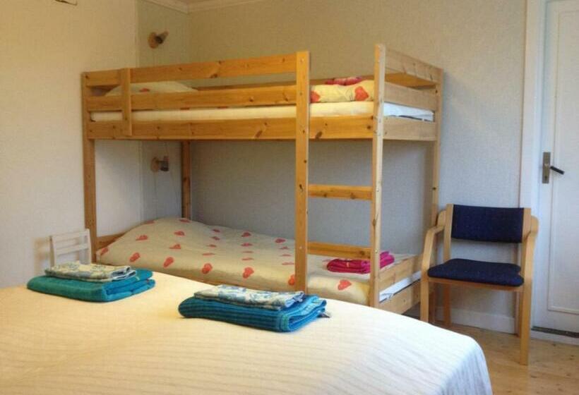 اتاق استاندارد چهارنفره با بالکن, Marielund Gård