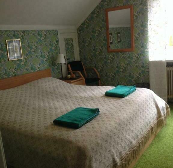 اتاق خانوادگی, Marielund Gård