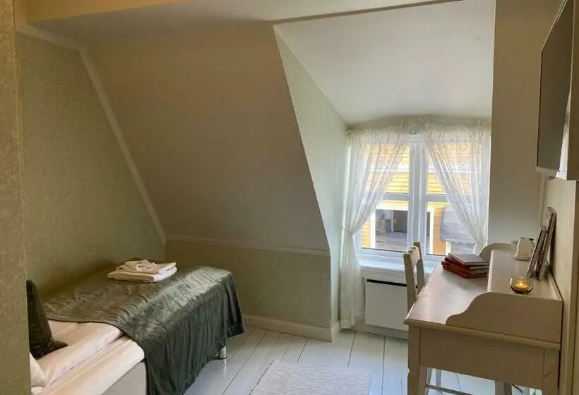 Standard Yhden Hengen Huone, Gamlebyen Hotell   Fredrikstad