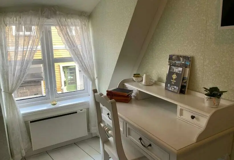 Standard Yhden Hengen Huone, Gamlebyen Hotell   Fredrikstad