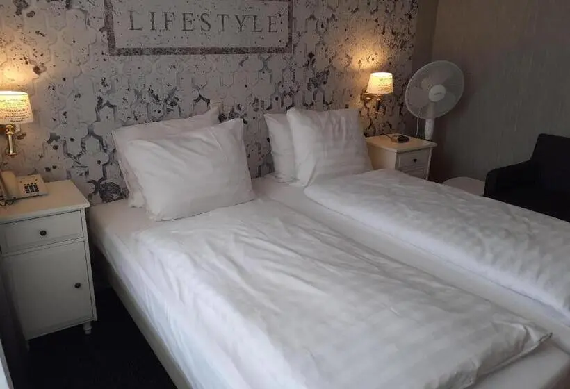 Economy-huone, Grand Hotel Monopole