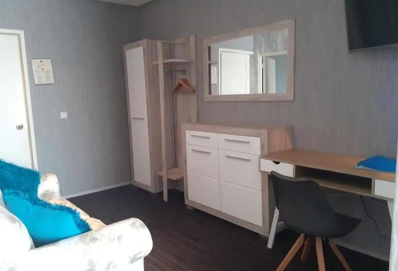 Standard Kolmen Hengen Huone, Grand Hotel Monopole
