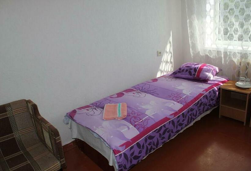 اتاق استاندارد یک نفره, Hostel Nele