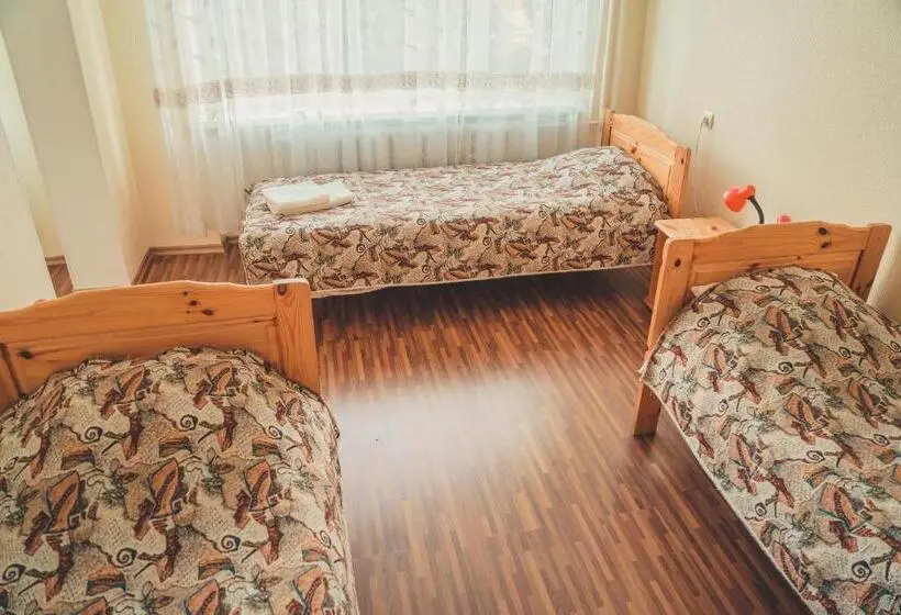 اتاق راحتی سه تخته, Hostel Nele
