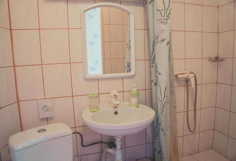 اتاق استاندارد, Hostel Nele