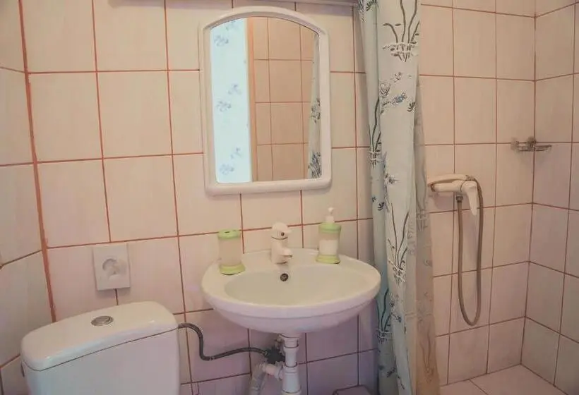 اتاق استاندارد, Hostel Nele