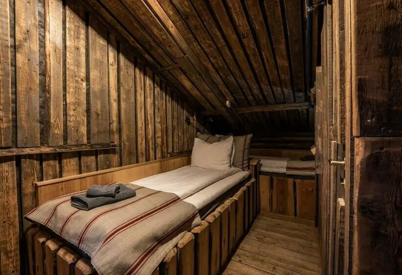 Standard-huone, Basecamp