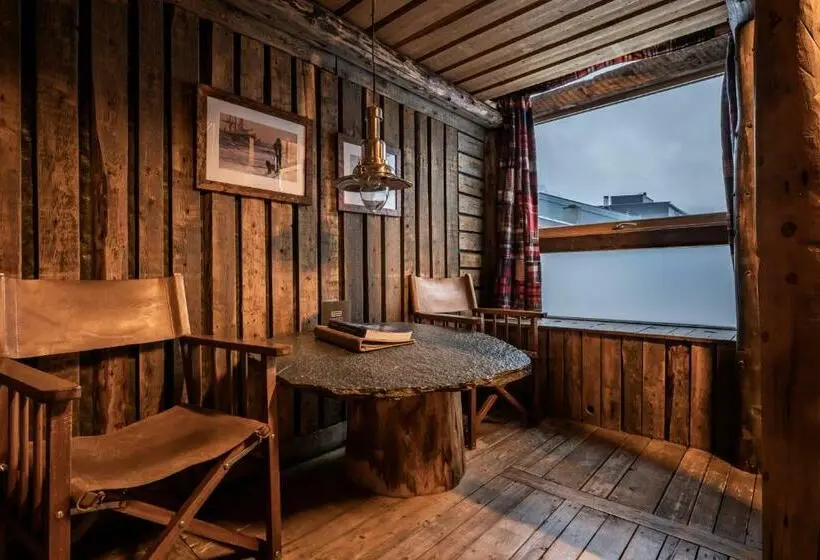Standard-huone, Basecamp