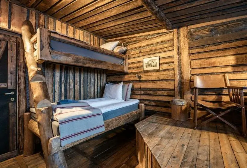 Standard Kolmen Hengen Huone, Basecamp